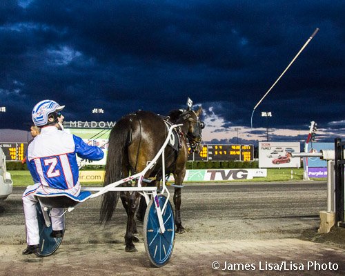 Lisa Photo (@lisaphotom1) on Twitter photo Scott Zeron <a href="/scottzeron/">Scott Zeron</a> tosses his whip to a lucky fan <a href="/TheMeadowlands/">Meadowlands Racing</a> after winning with Cheyenne Robin <a href="/eedoogie/">Dave Brower</a> @HarnessRacingFZ Scott Zeron <a href="/scottzeron/">Scott Zeron</a> tosses his whip to a lucky fan <a href="/TheMeadowlands/">Meadowlands Racing</a> after winning with Cheyenne Robin <a href="/eedoogie/">Dave Brower</a> @HarnessRacingFZ