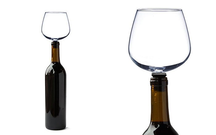 SipSocialTrends's tweet photo. Who needs #wine glasses when you have this! https://t.co/iNQPkQ0kuI https://t.co/8CpiHdLOnA