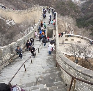 Shattlert's tweet photo. THE Great Wall....#teampixel https://t.co/XeWNwMXT80