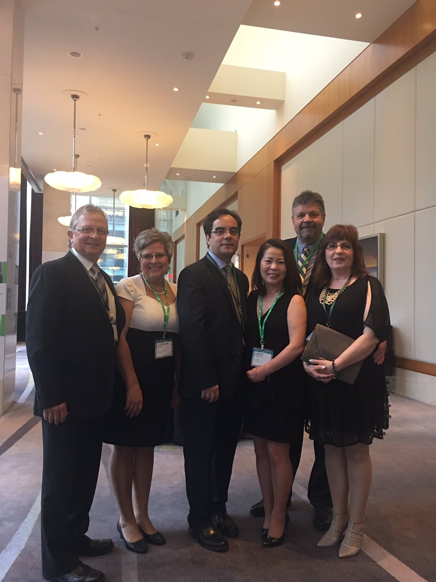 AngieMikyung's tweet photo. #ThankYou #TD #VIA2016 #Toronto @TeriCurrie_TD @AndrewP_TD @BrianGervais_TD @DerekTurner_TD @SeanHopkinsYYC https://t.co/rXUQ5G0HHR