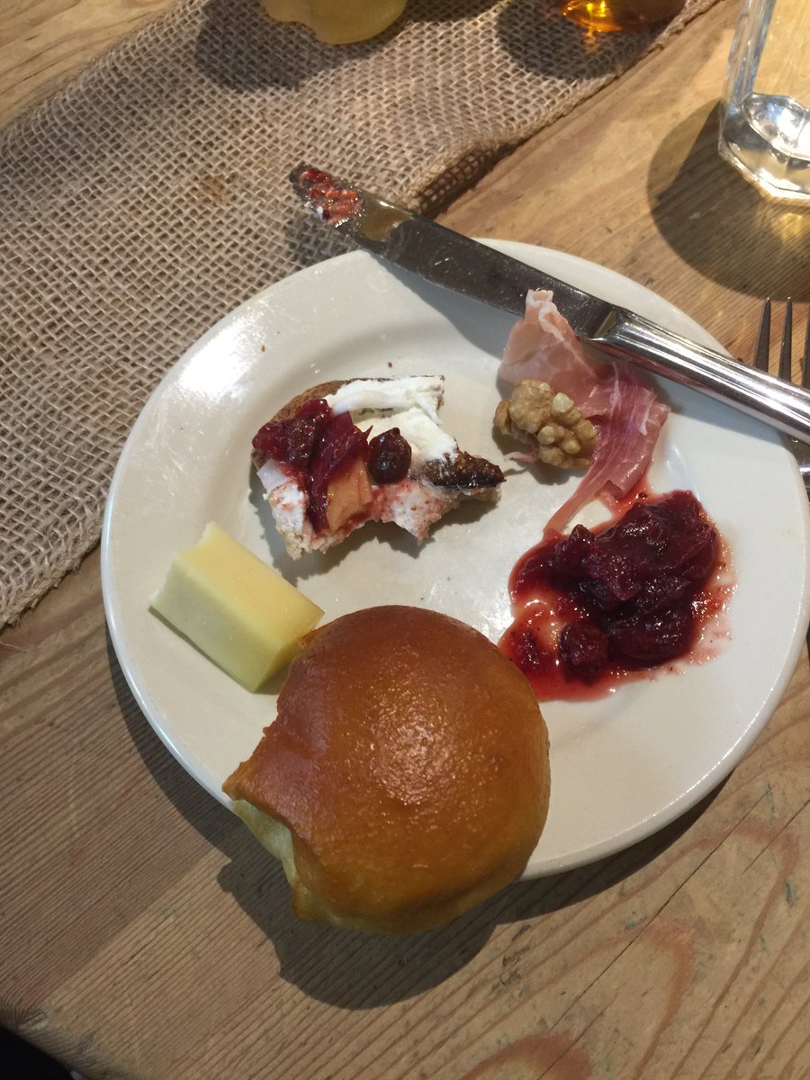 AnalyticsKim's tweet photo. .@SlalomNYC Consultants enjoying the fruits of their labor of Belgian pretzels and Belgian beer. Thanks, @LePainQuotidien! #NewYorkSPICE https://t.co/6mhrW9tJE4