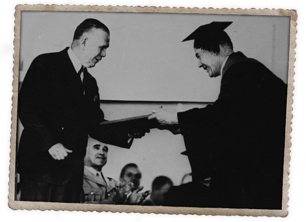 Harvard Commencement tweet media