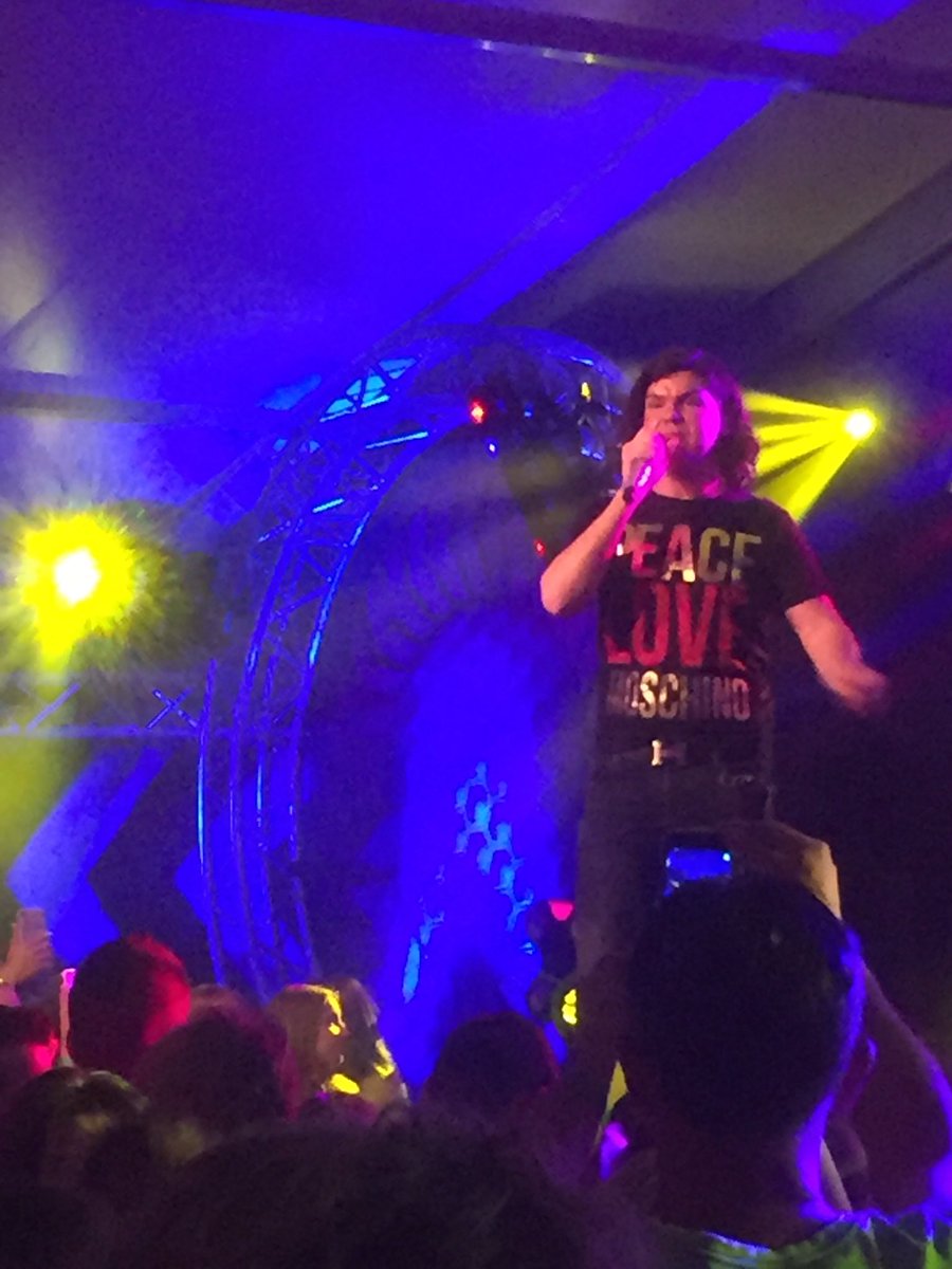 EventonizerEnt's tweet image. Hard aan het werk