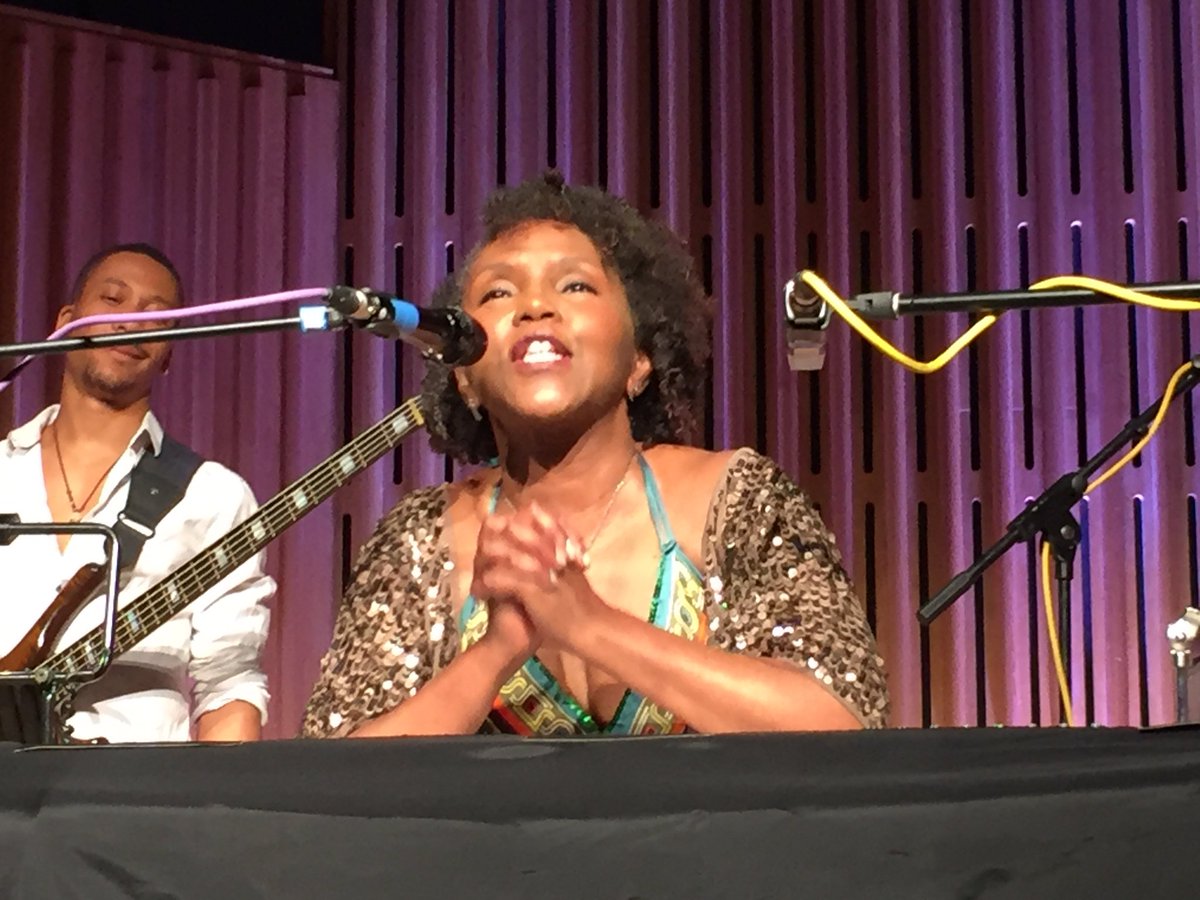 AsadLovesGigs's tweet photo. Finally got to see a live performance by @CarleenAnderson (after 3 decades of trying) @Howard_Assembly tonight #mesmerising #frontrowcentre https://t.co/zNt97VE3MG