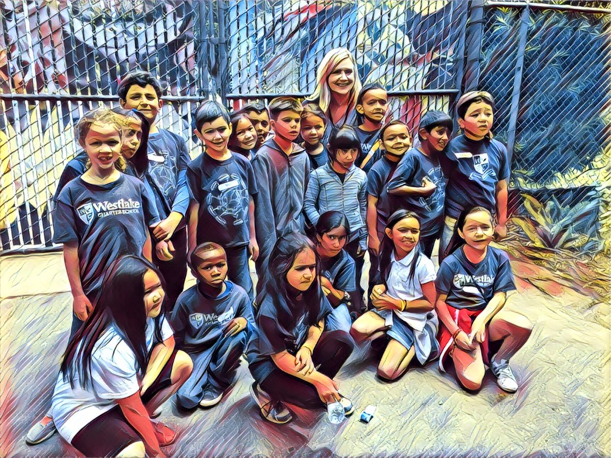 MrsKatieSanchez's tweet photo. What a bunch of wild explorers at the zoo! #WCS #LetsExplore #FieldLesson #FuninFirst @SacramentoZoo https://t.co/p3BIPiJCHg