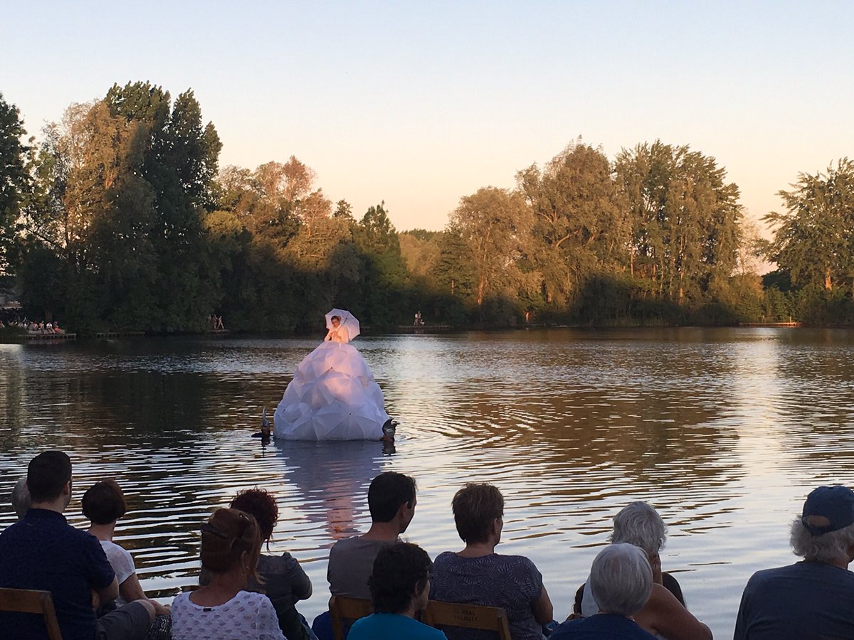 Wat een bijzondere start van <a href="/BuitenBlik/">BuitenBlik</a> aan de 
Breuly met nog veel moois voor de boeg, Cultuur <a href="/Zevenaar/">Gemeente Zevenaar</a>