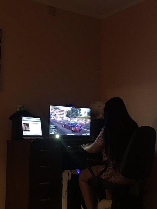 Online https://t.co/Z9CwUU168Q https://t.co/or400EIldp<a href="/tag/camgirl"class="tags"><span>#camgirl</span></a><a href="/tag/livewebcams"class="tags"><span>#livewebcams</span></a>