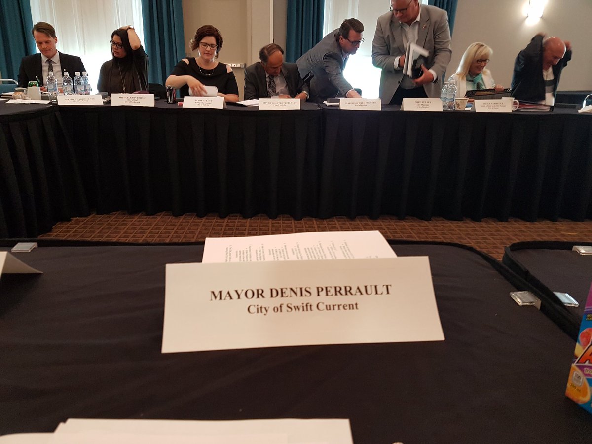 denisperrault's tweet photo. Honoured to be at the City Mayor's @SUMA_amplify in @MartensvilleSK #growswift #growsask https://t.co/8FGAHucX82