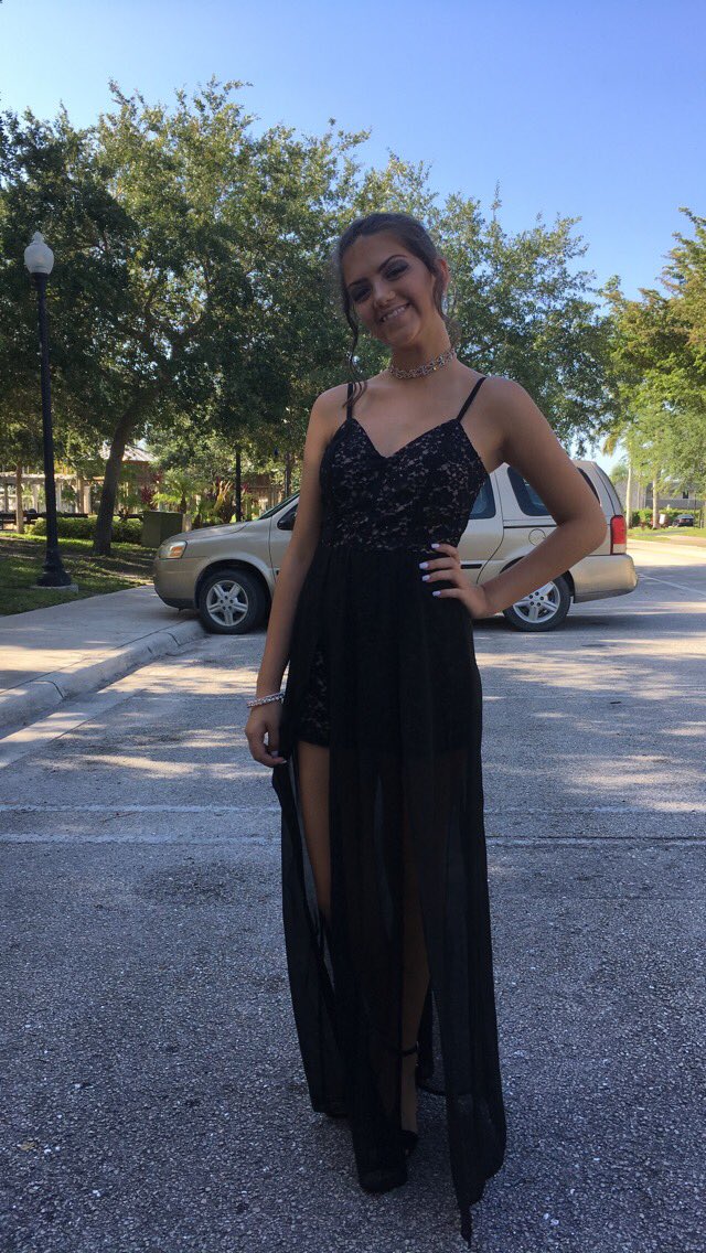 tcjackson98's tweet photo. My not so little baby at her 8th grade dance 😭😭❤️ #imcryingatwork https://t.co/qcScRXJUj4