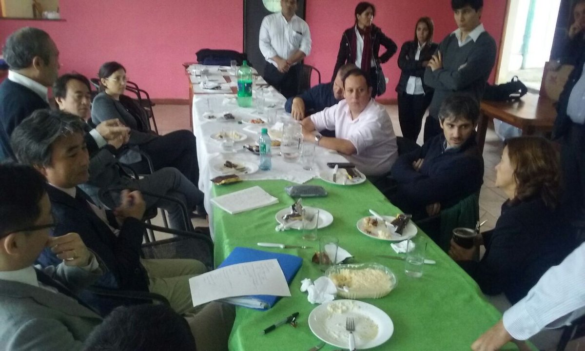 RedTGINTI's tweet photo. #ProyectoKaizen Cerrando la jornada con representantes de JICA e INTI CORRIENTES, FORMOSA, MISIONES y #REDTGINTI @INTIargentina https://t.co/baYmktdKE2