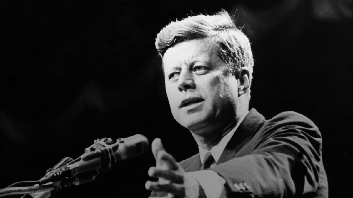 NBCNews's tweet image. A look back at the life of President JFK on what would have been his 100th birthday nbcnews.to/2r5Bzod