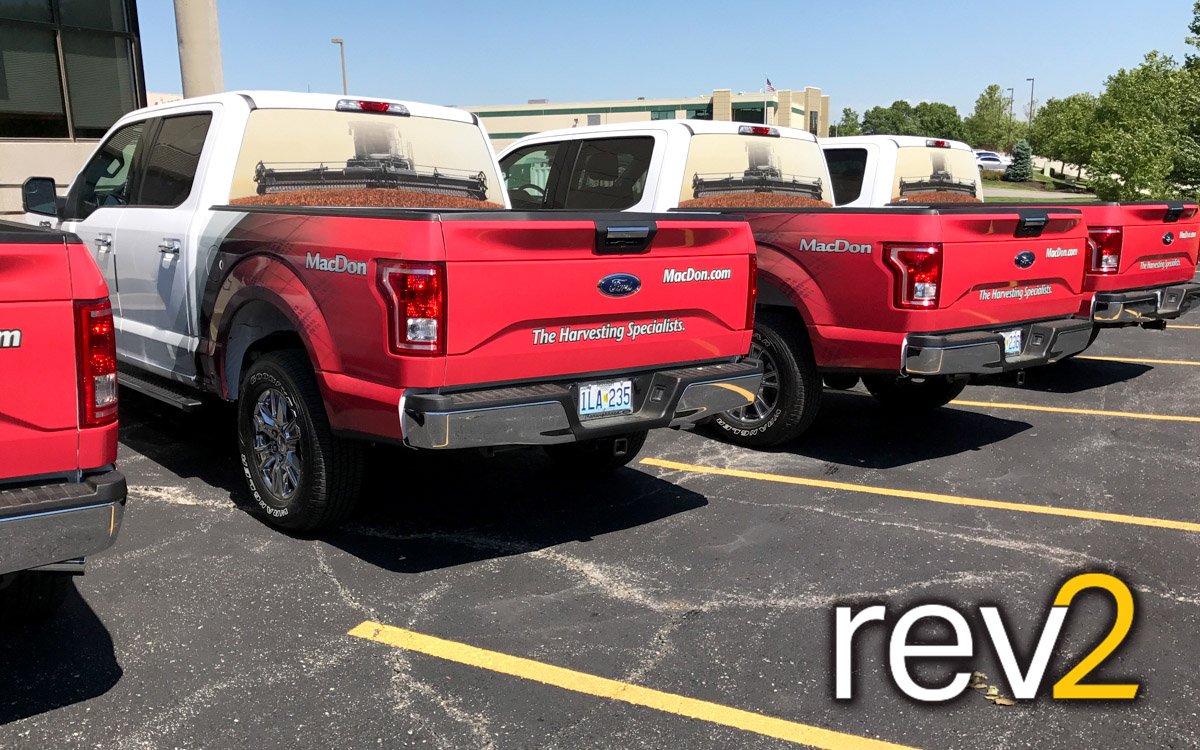 REV2Design's tweet photo. Take a look at these new fleet graphics in Kansas City. https://t.co/1VWCwMGhBN
#afterREV2 #KansasCityVehicleWraps #pickupwraps https://t.co/dLrgNDlWdr
