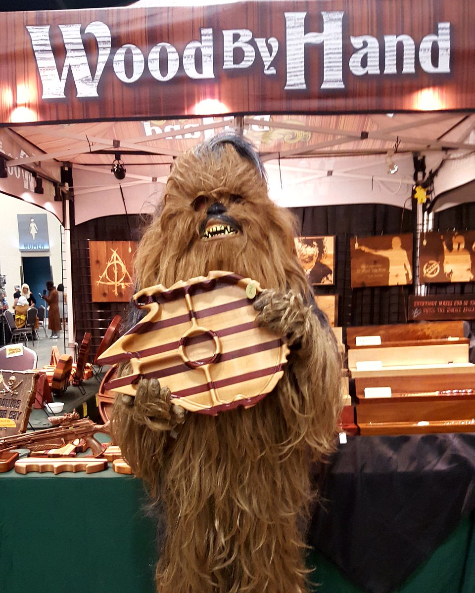 WoodByHandLLC's tweet photo. #chewie approves of our #millenniumfalcon chip &amp; dip tray! @alamocitycon #ACCC2017 #woodbyhand #booth726 https://t.co/oedlu1uK2d