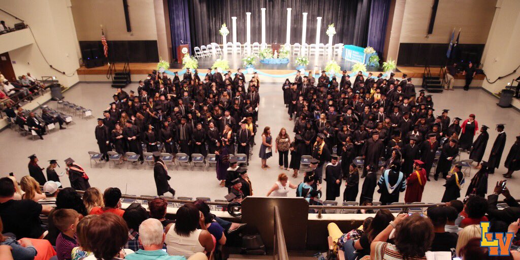 Last night, 8 LW seniors earned college credentials after receiving their high school diplomas last week!
Read more: facebook.com/LandryWalkerHS…