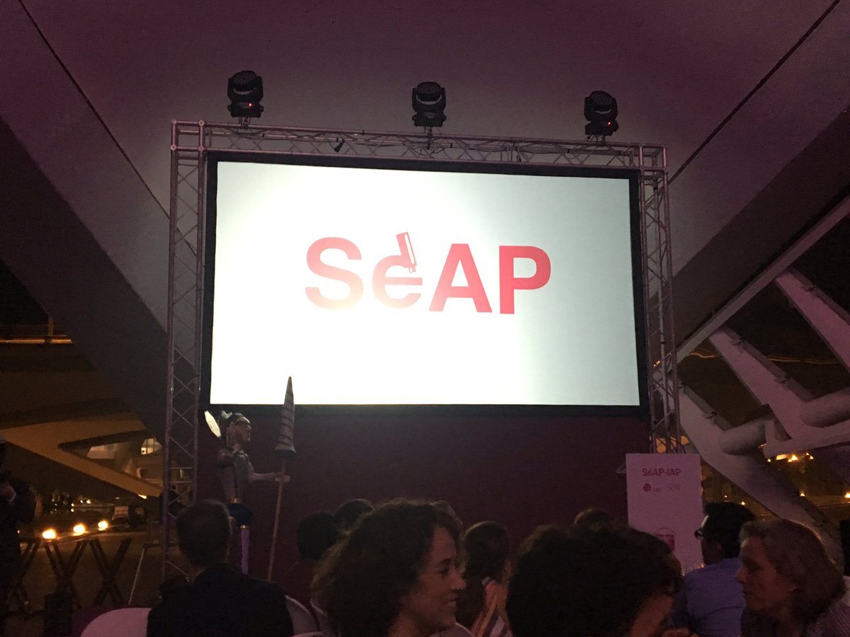 lara_pijuan's tweet image. Despedida de presidente de @SEAP_IAP @EnriquedeAlava #SEAP2017V #IWantYouForSEAP