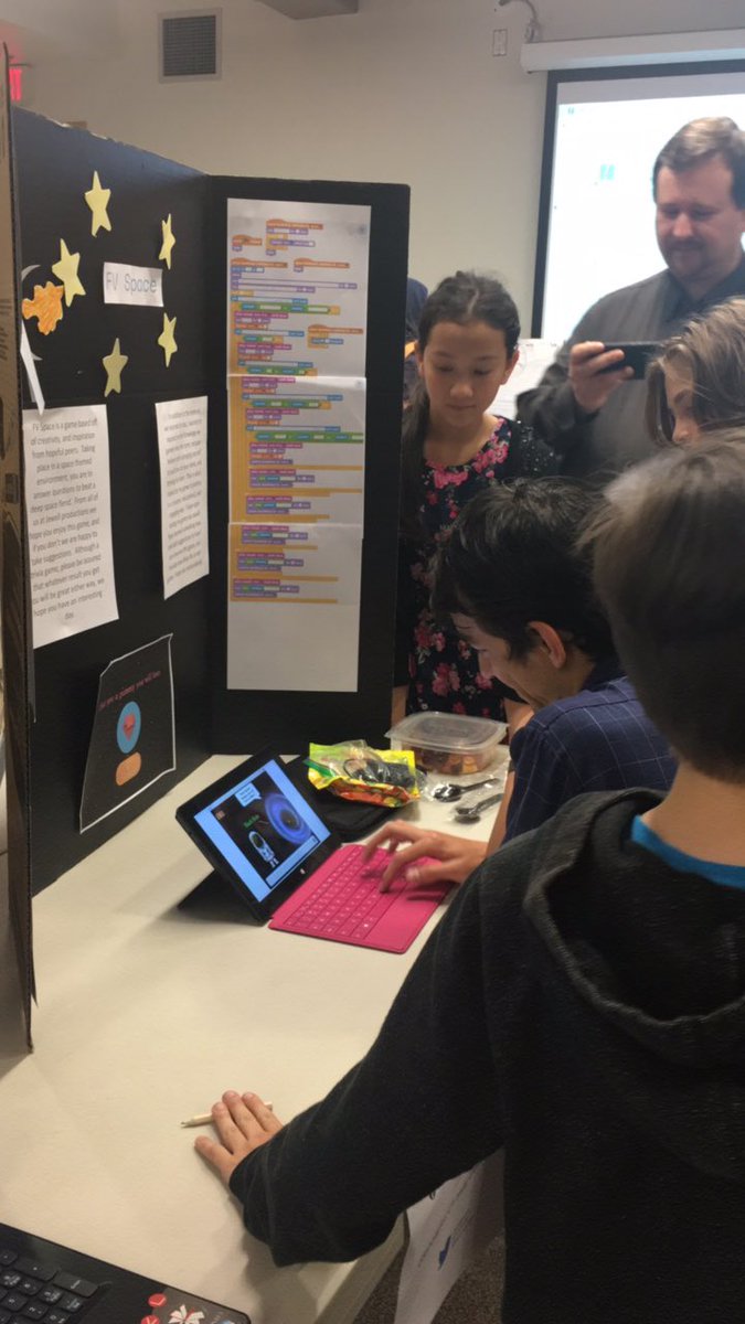 DaveWEberwein's tweet image. Coding Quest celebration at WVML. Thx to TLP for their support and funding.  Great afternoon of celebration #westvaned #codingexcitement