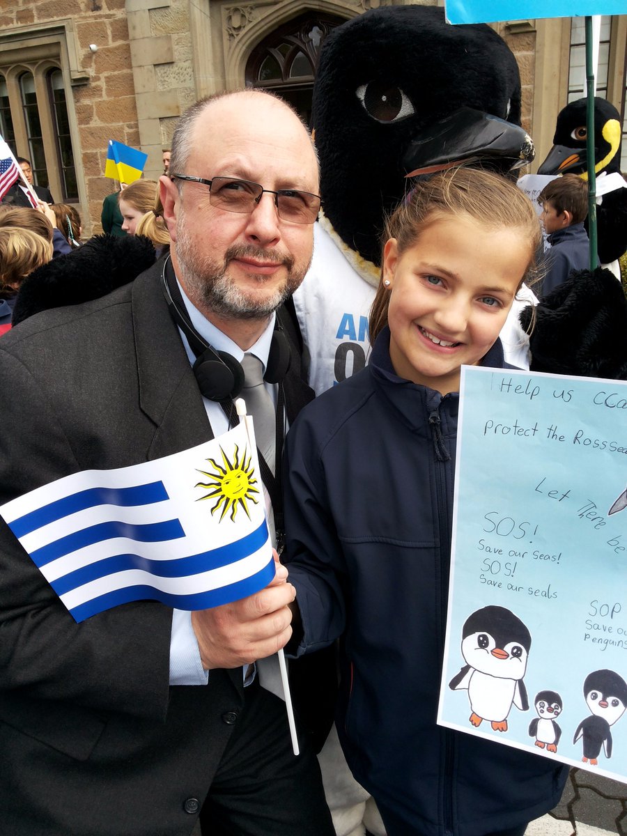 ECOAntartida's tweet photo. De Uruguay Albert Lluberas nuevo Secretario Tratado Antártico
https://t.co/jukHtAAiKi
#Antártida @marianomemolli #DemCom
@RadioUnla https://t.co/aGiouI9In1