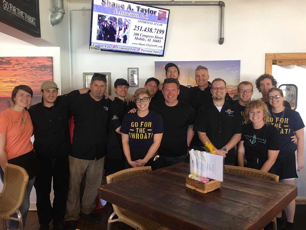 PaniniPete's tweet image. Afternoon at the Pointe! @SunsetPointeFH good times with @TylerFlorence #snapperthroats #realfood #keylimecurd #sunset #foodnetwork