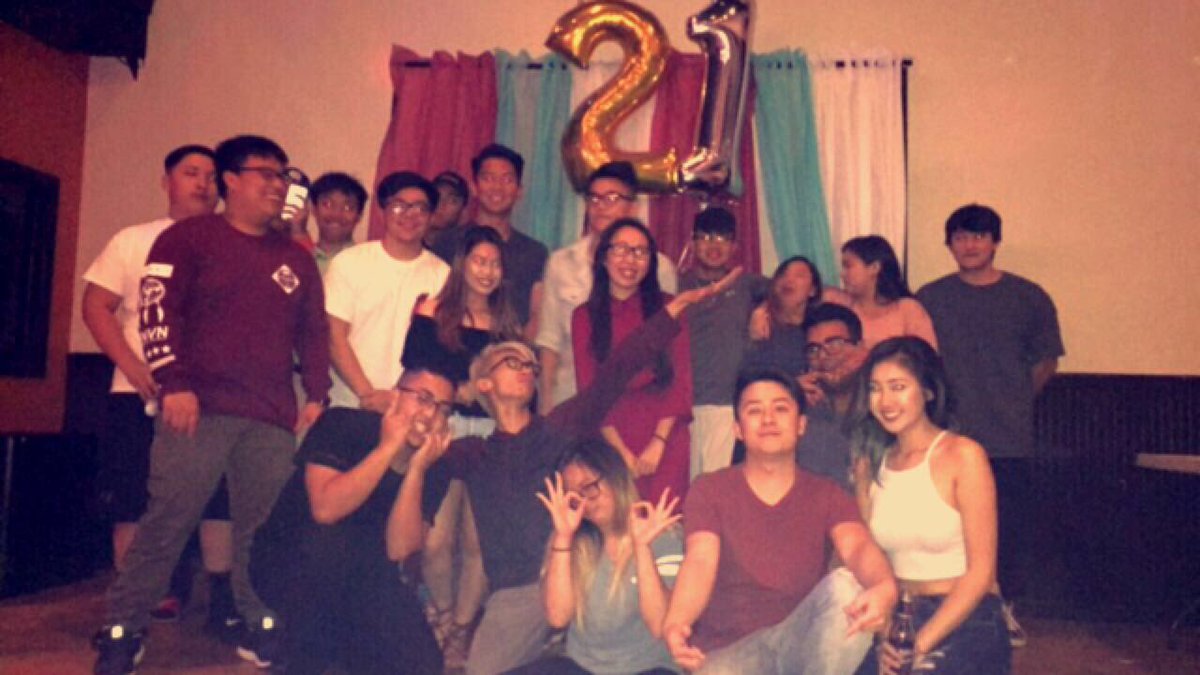 cindyyyquil's tweet photo. Feels good to be 2️⃣1️⃣! 🎉🤓 #birthdaywasaweekago 😴 https://t.co/nM8i5NrpQo