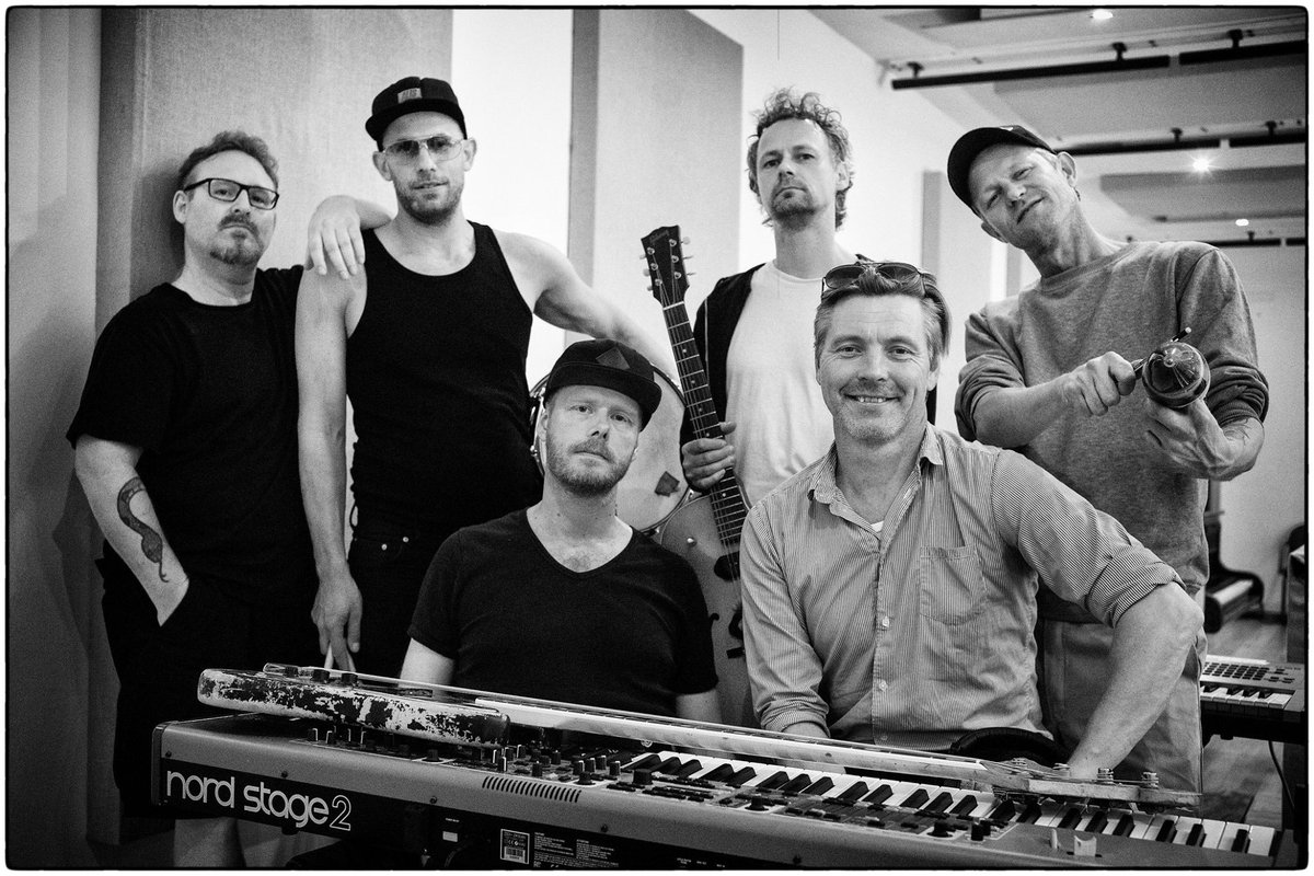 Hvis det er okay med jer, så indspiller vi lige et par funky tracks. Og det bliver møgfedt #østkysthustlers #nyesange #danskrap #danskhiphop