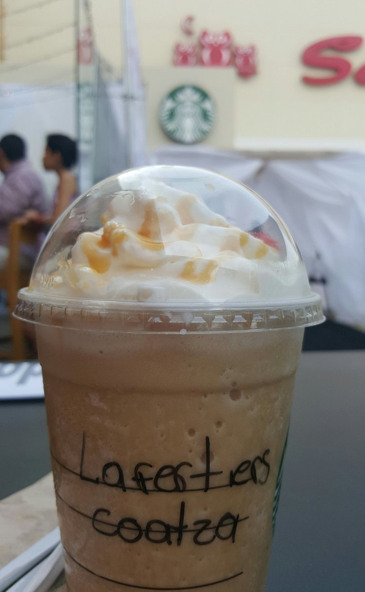 MonL_Coatza's tweet photo. #LafertiersCoatza #Veracruz Apoyando a la integrante del club @maravlogs en su concurso de canto 💚 #Starbucks @monlaferte @jalilmusic https://t.co/BslHtnmu2Q