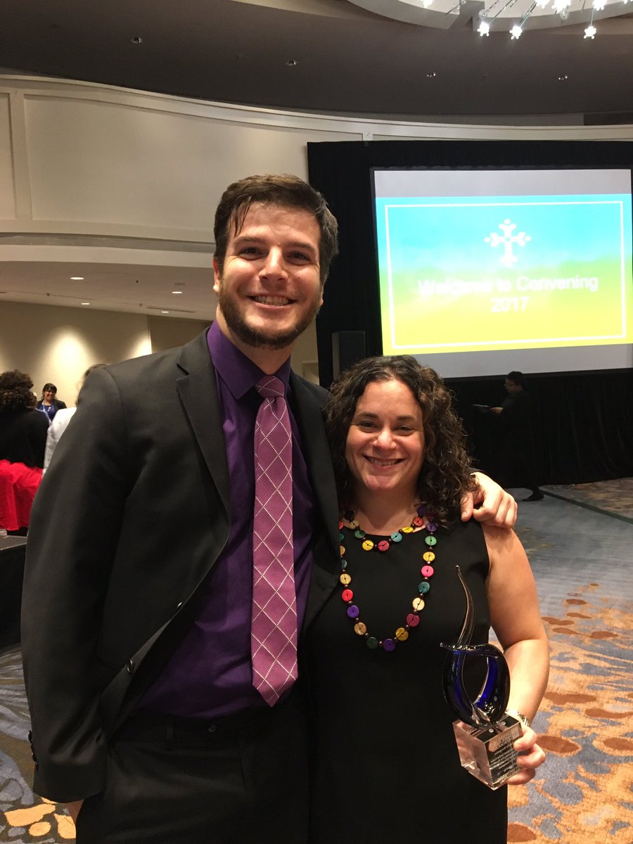 khzwick's tweet image. Honored to accept the pro bono award from @cliniclegal on behalf of @NIJC! Inspired to be w such amazing advocates!