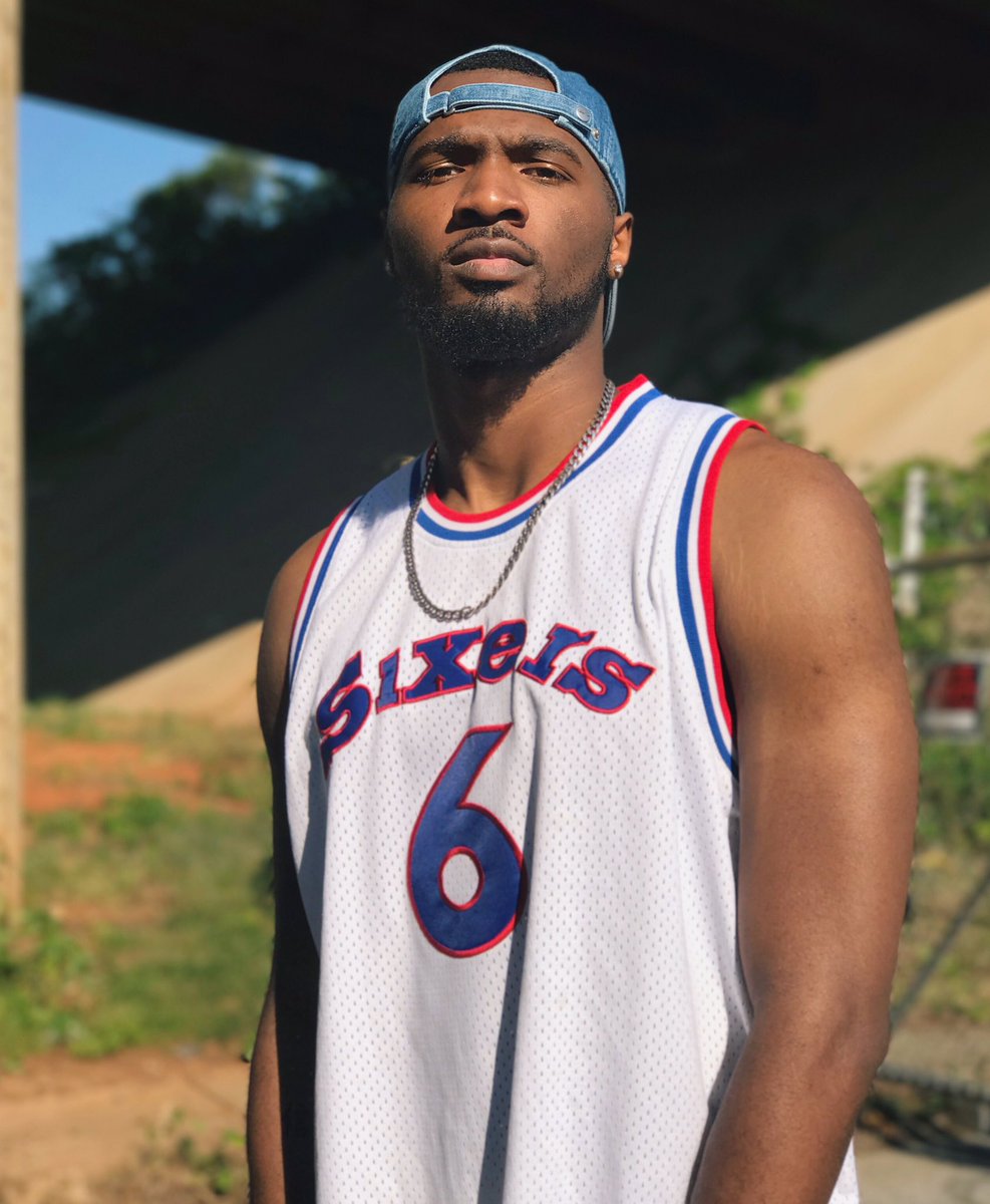 IamKickz's tweet photo. I ain't from Jersey but they always tryna throw it back on me 🤷🏾‍♂️ https://t.co/BeHbHSLqAo