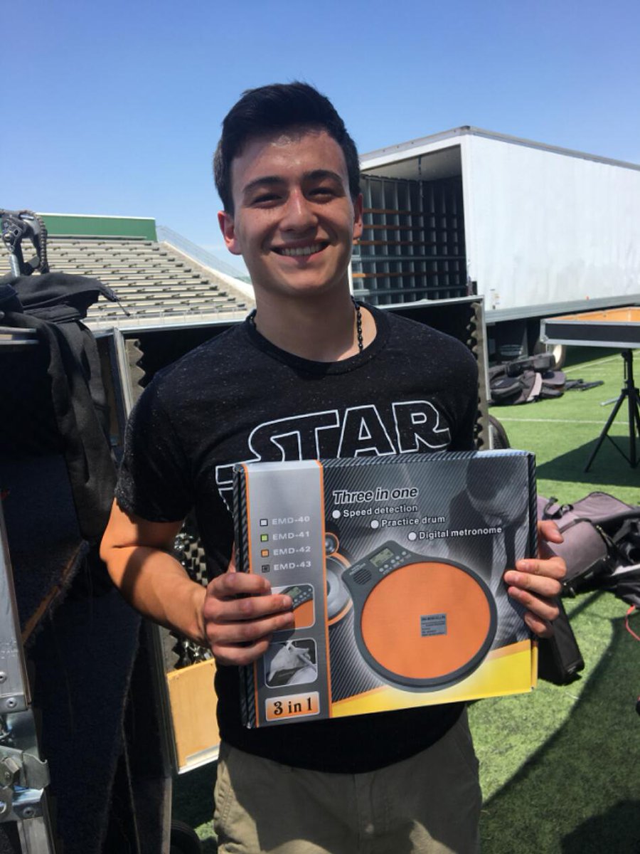 EnoAudio's tweet image. High school students like our digital drum pad very much😜