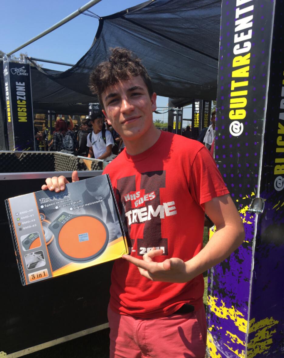 EnoAudio's tweet image. High school students like our digital drum pad very much😜