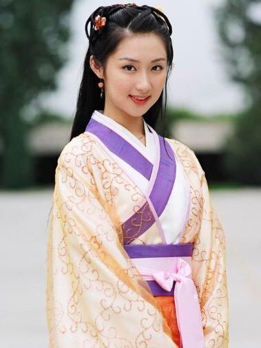 178cm A Twitter 漢の初代皇帝 劉邦の妻 薄姫 はくき 박희パッキ 姫 き 희 ヒ 太后 태후 皇帝の母 姫姓 희성 저희는 チョウィヌン ワタクシ達は の희 ヒ は T Co Xusz3ggtm9