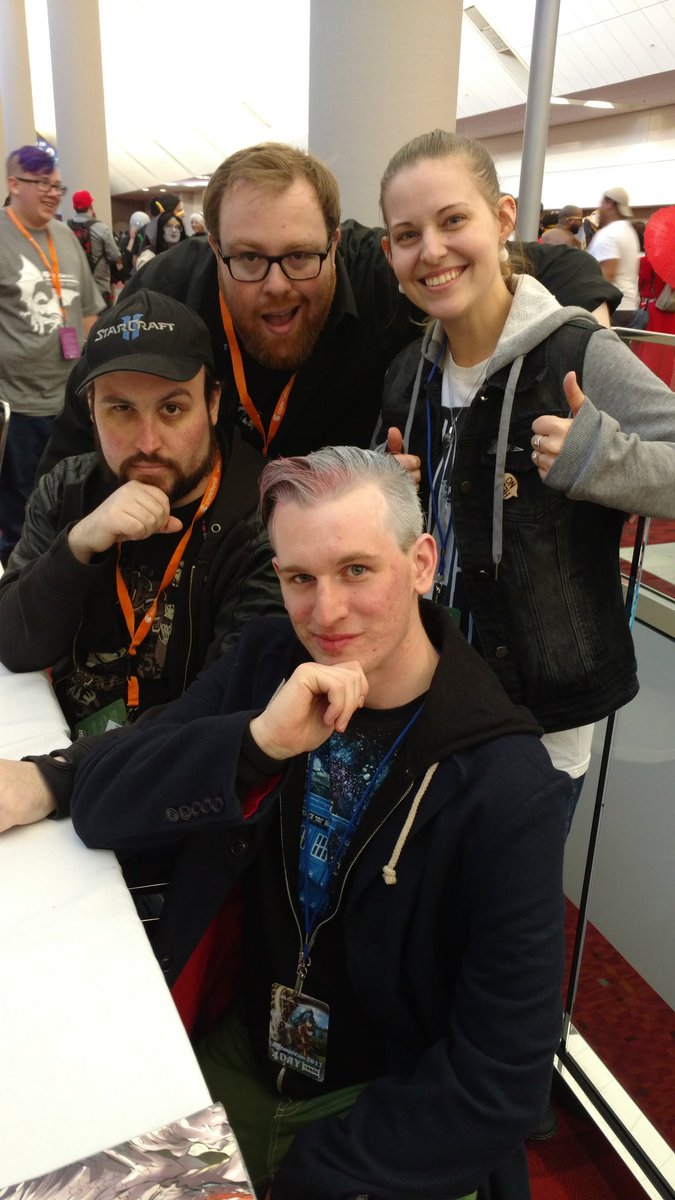 DapperTimeLord's tweet photo. @Totalbiscuit @JesseCox @dexbonus Awesome meeting you guys today can't wait to chill in the Co Optional Lounge tomorrow! #Momocon2017 https://t.co/WG5n8e2UqK