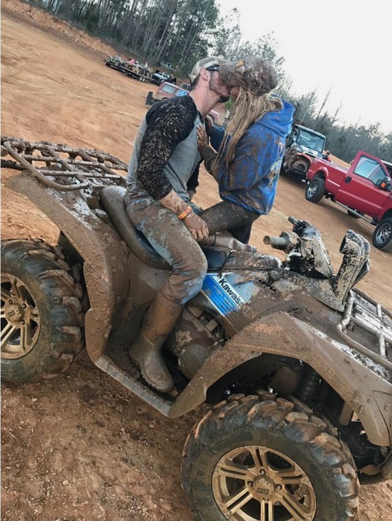 NorwesterGuy's tweet photo. #Goals @babyyykay_xo https://t.co/oKfv51jMX7