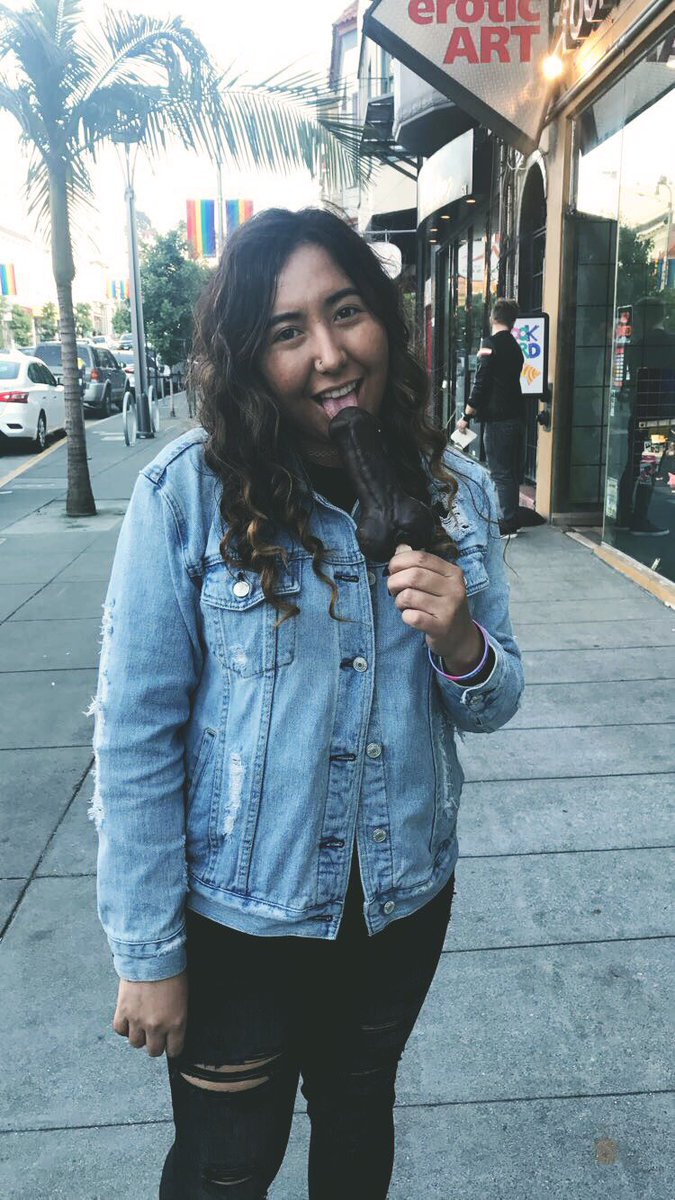 danielle tweet media