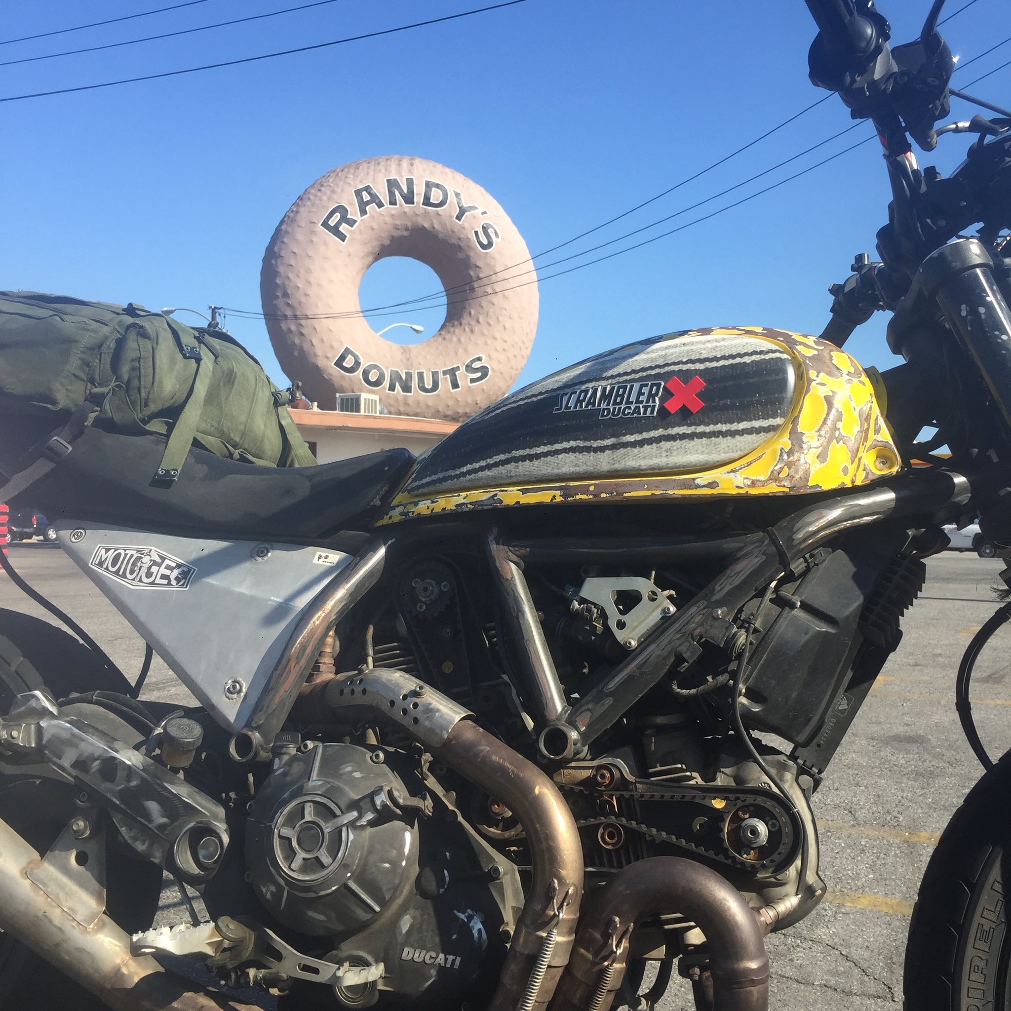 Motogeo Donut Time Motogeo Donut Scramblerducati Motogeo Donut Time Motogeo Donut Scramblerducati