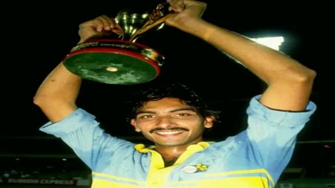 Happy birthday to Ravi shastri. Champion of champions. 