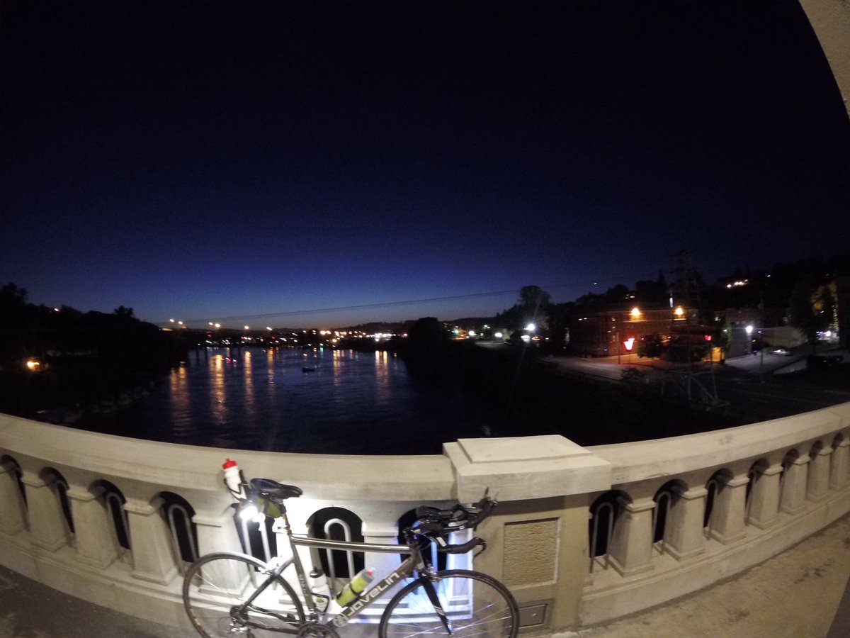 renewjeff's tweet photo. 20 miles of hills & highway work on an early morning ride around the Original City.
#bringyourownlight #lifepoints #rideon https://t.co/sVUbRVeguW