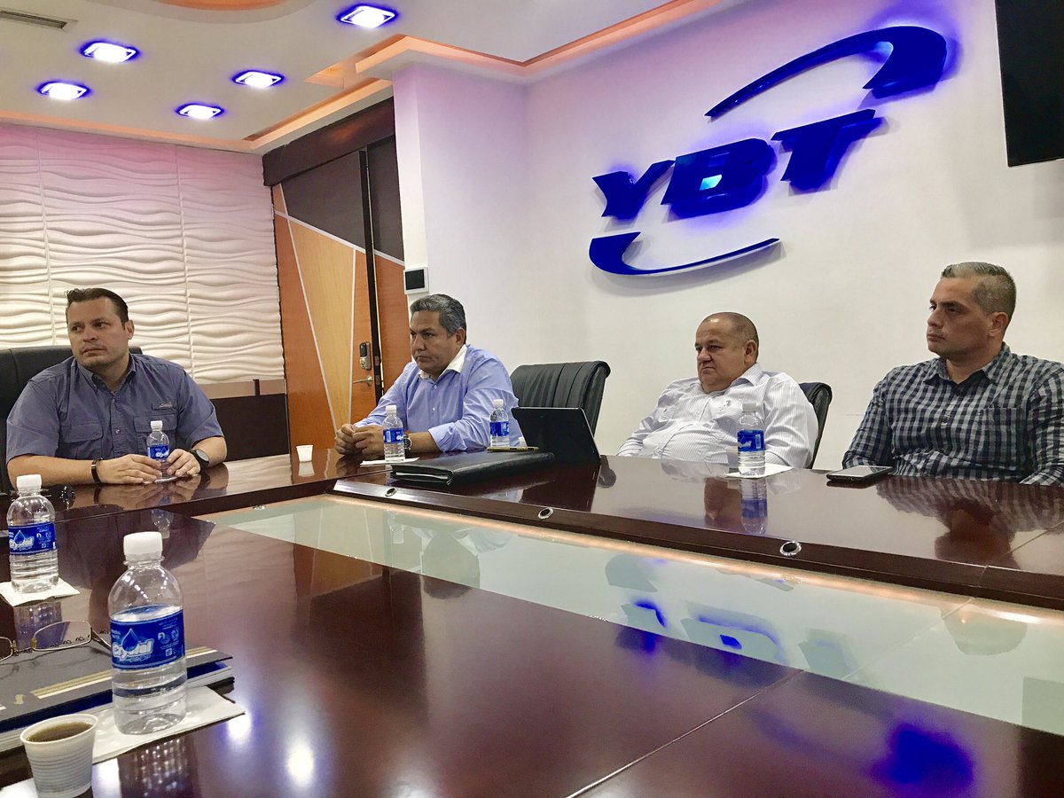 Lucasmorenocr's tweet photo. Excelente prima reunión sobre Constituyente con nuestros aliados y amigos empresarios @SEDECOEX @CarylBertho @YsmelPSUV https://t.co/3rzG5DjVds