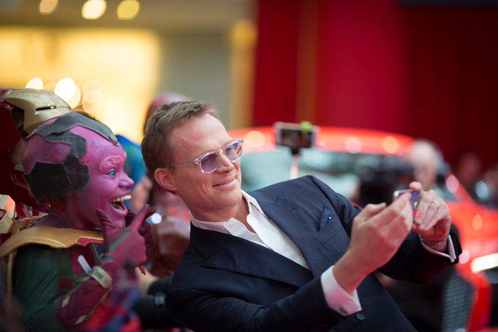 Born on this day, join us in wishing the man who plays Vision, Paul Bettany, a happy birthday! 