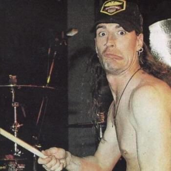 Happy Birthday Sean Kinney. Best known for being in the band (Alice in chains) 