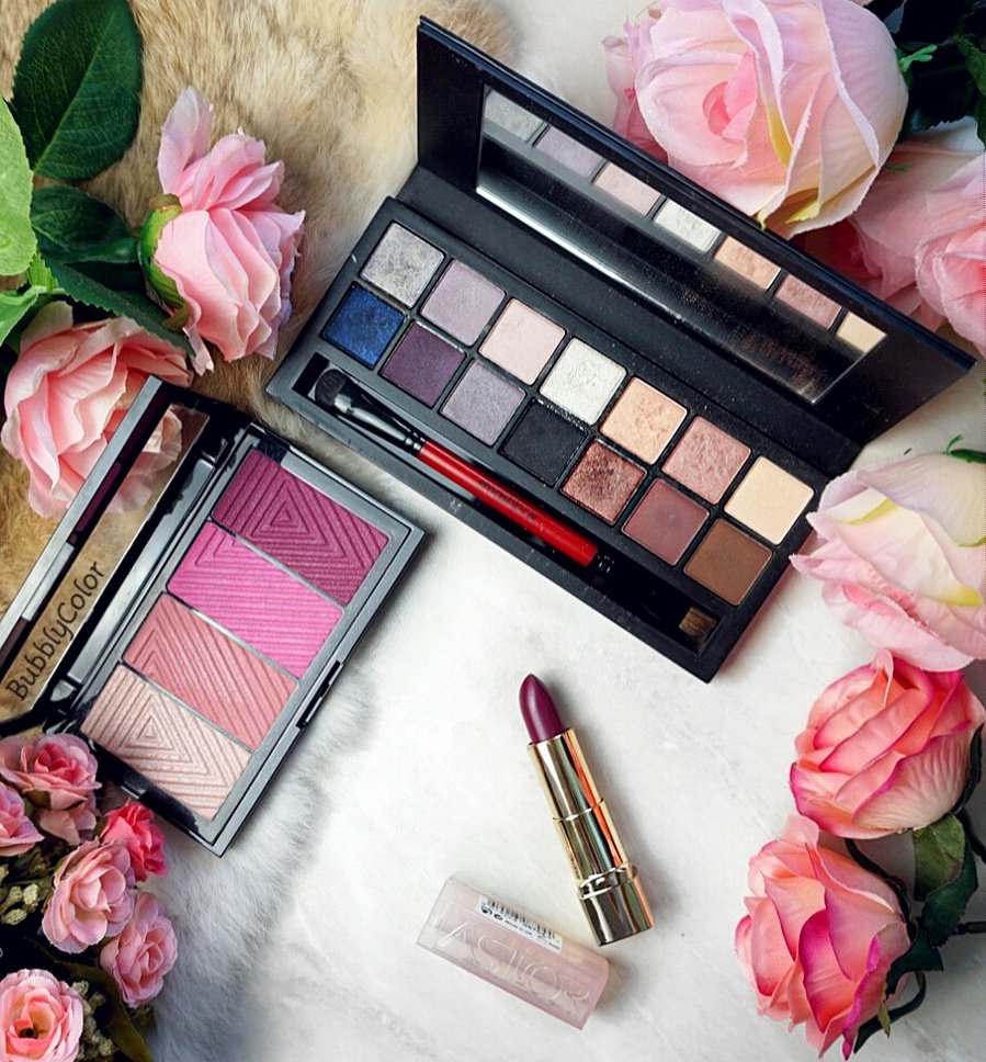 BubblyColor's tweet photo. Happy Saturday ❤
https://t.co/aNic3soSvC
#bbloggers #eyeshadowpalette #lipstick #highendmakeup #drugstoremakeup #eyeshadow #eyeshadow https://t.co/cyc21ADQLN