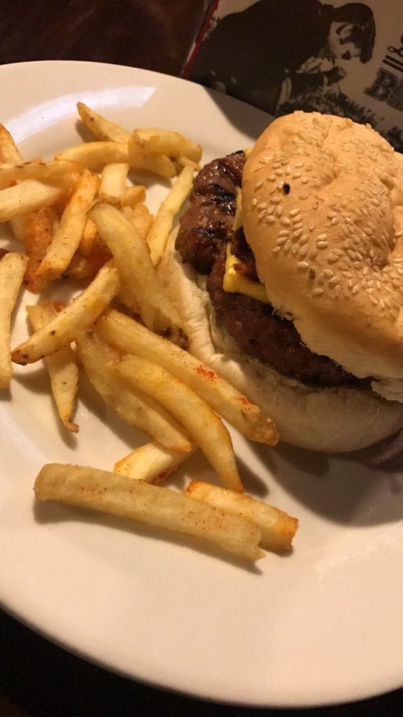 whymedellin's tweet photo. Medellin Best Burger Contest Everyone Can Take a Part Of https://t.co/rgibojwSbM https://t.co/E1bGGYxtfy