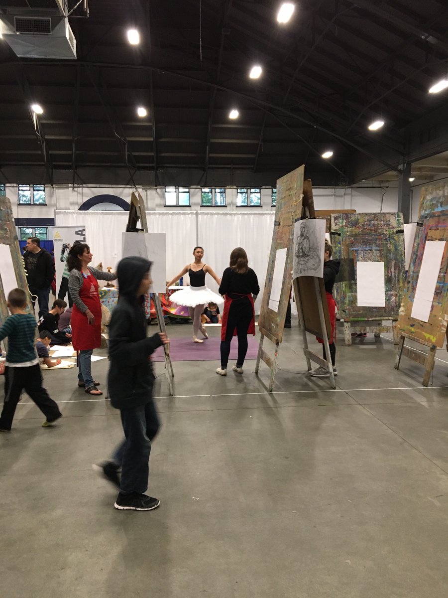makerbrarianYVR's tweet photo. So awesome. How Maker Faire really works.  Inspire and do in real time. Come on down to @vanmakerfaire today or tomorrow https://t.co/ZTWFlNt2iD