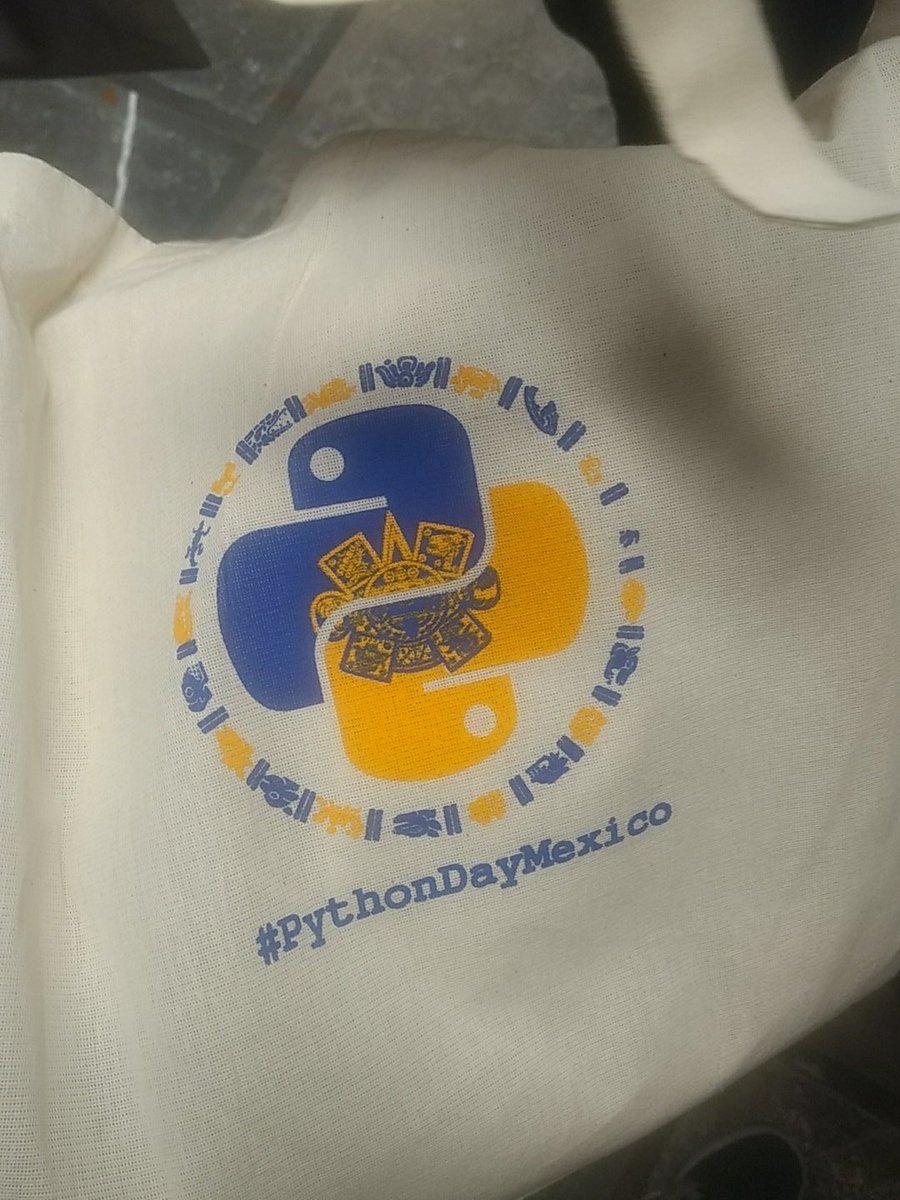 Branf56's tweet image. #PythonDayMx17