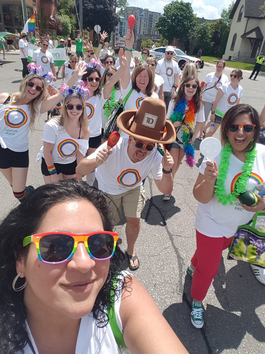 KarenYoussef_TD's tweet photo. SO MUCH FUN! #barriepride #foreverproud 💚 https://t.co/OjalvsUX5o