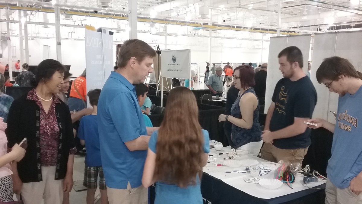 augiechem's tweet photo. We are having a great time at #SDScienceFest hosted @SanfordResearch - Stop by the Augie Booth and have some science fun! https://t.co/uTCq6UfIJi