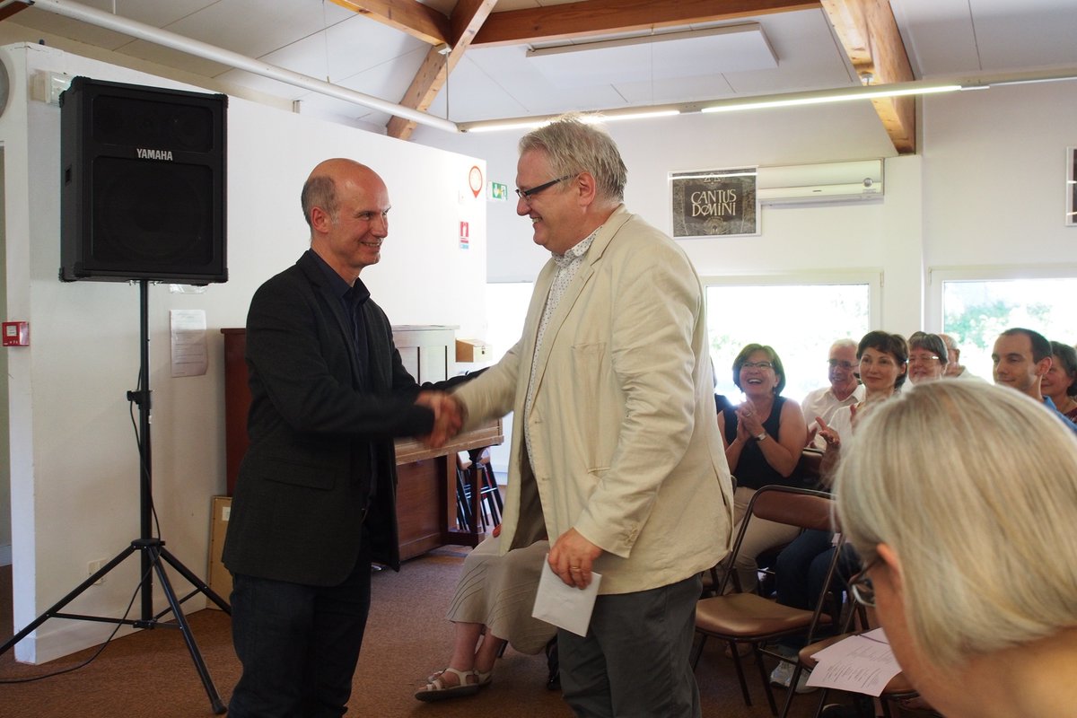 Cérémonie de clôture émouvante à la <a href="/FLTEvangelique/">Fac Théo Évangélique</a> ! Bon vent à tous les nouveaux diplômés ! #clôture2017