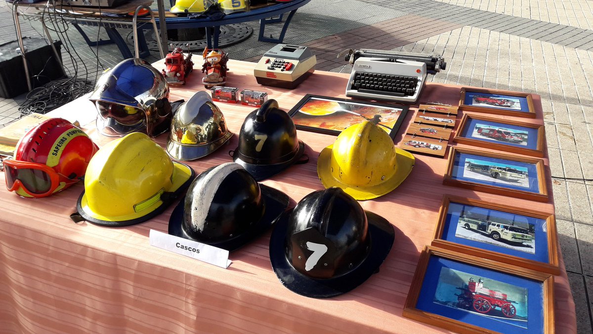 bomberoschillan's tweet image. Cuartel Abierto realiza Bomberos Chillán en el Paseo Arauco con la Exposición de las Siete Compañías
