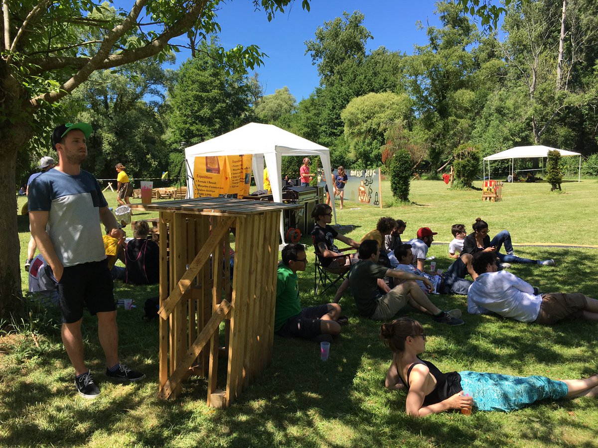 doubleneuf_'s tweet photo. L'ambiance monte au @99_festival ! Rejoignez-nous pour un weekend de chill et de hip hop ! https://t.co/EZXL8xwv3O