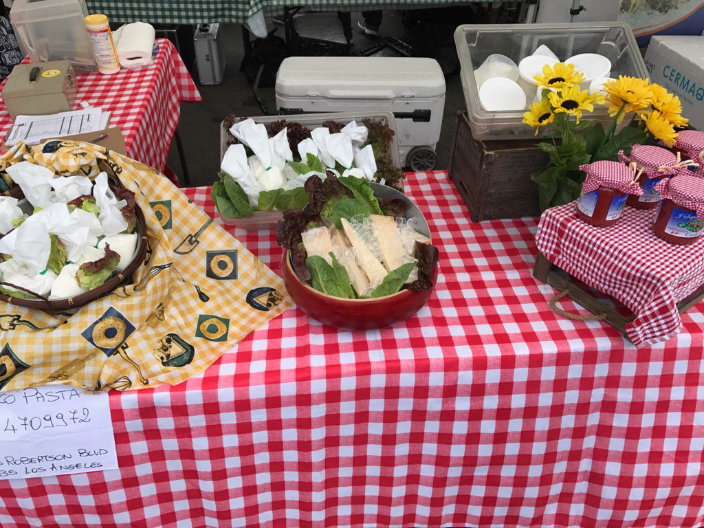 CalabasasFM's tweet photo. Try the fresh Italian burrata from Fresco Pasta! https://t.co/Y4bbB9Q58d