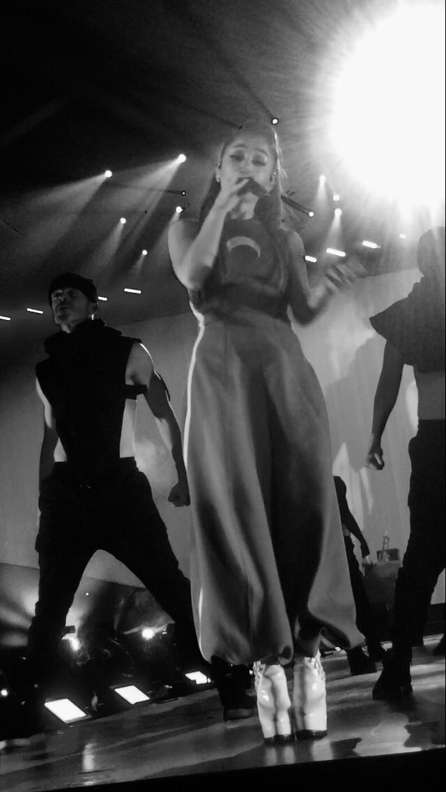 psychoetic's tweet image. shitty quality but still 💗 #DWTLyon